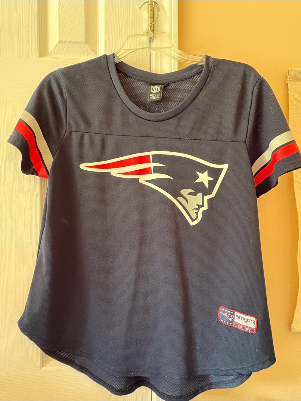 Women’s NFL New England Patriots Navy Breathable Jersey Top